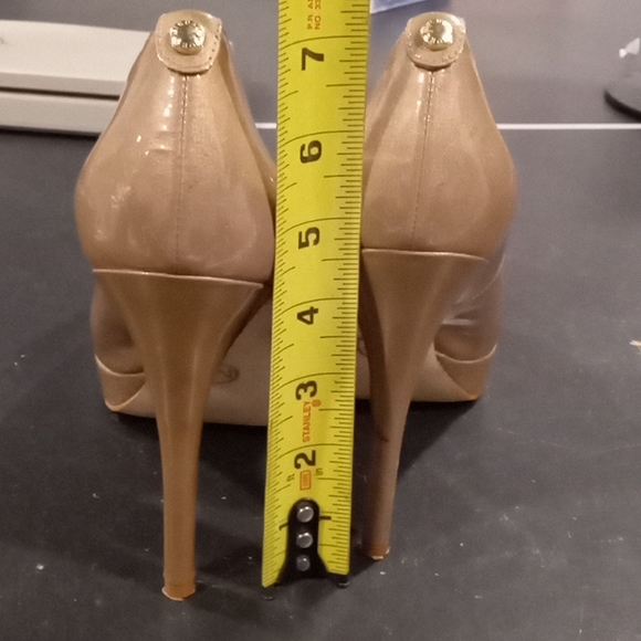Michael Kors Open Toe Stilettos Heels. 9M - Picture 3 of 11